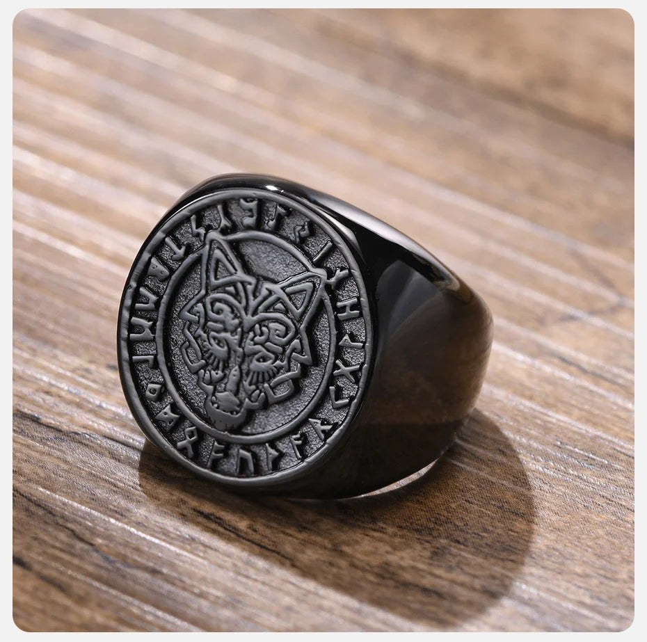 Black Viking Wolf Ring with Wolf Head Vegvisir |  Nordic Runes
