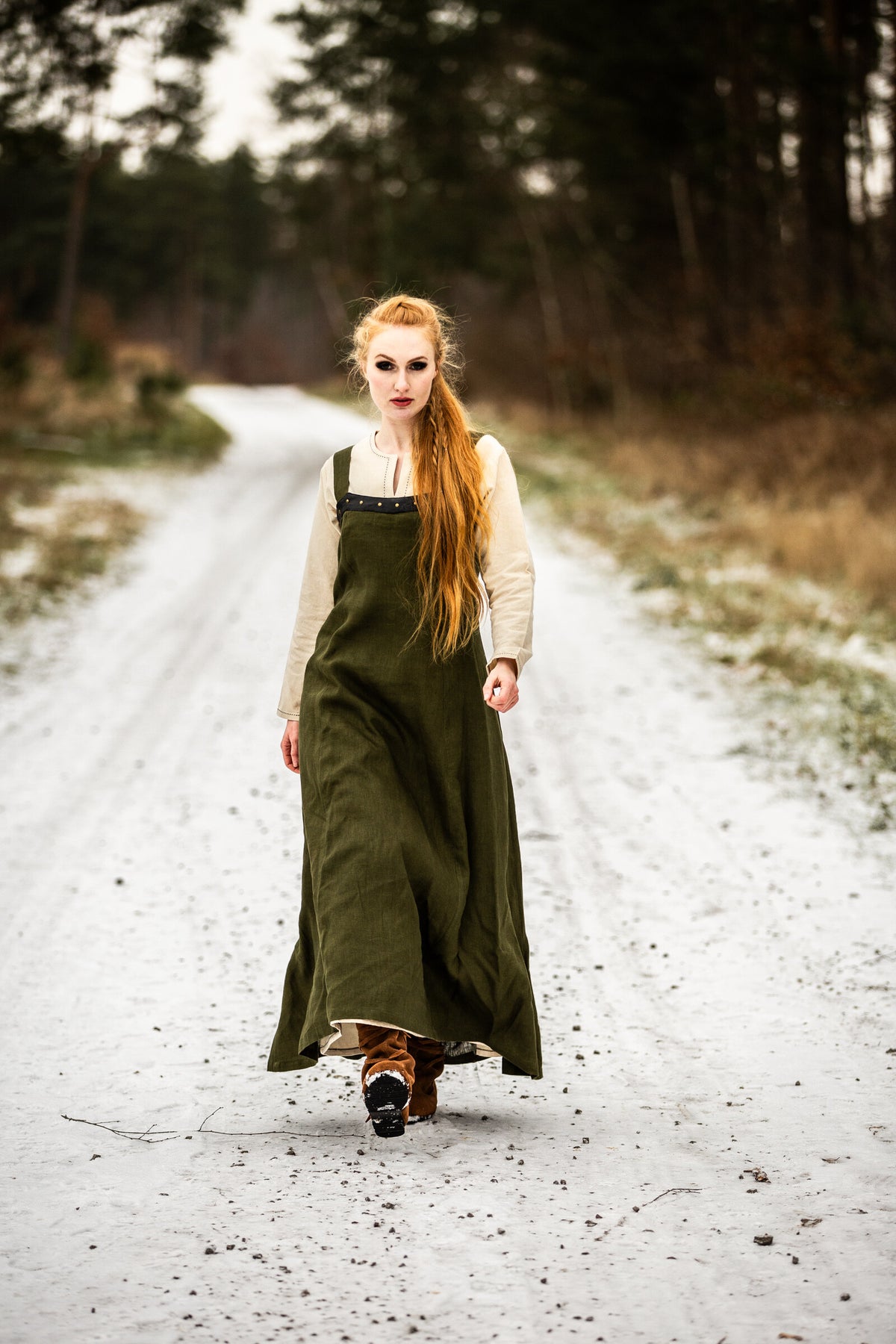 Viking Over Dress in Linen - Green