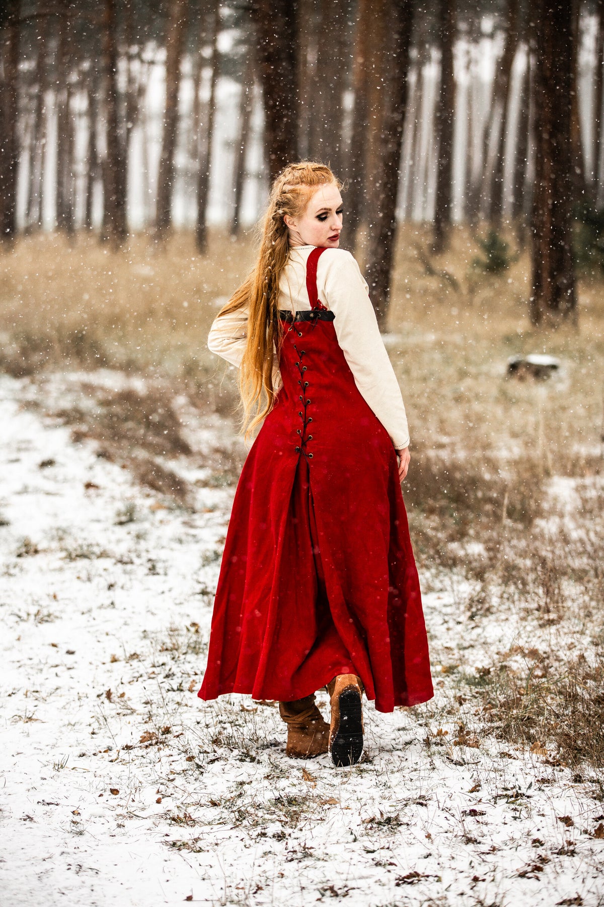 Viking Over Dress in Linen - Red