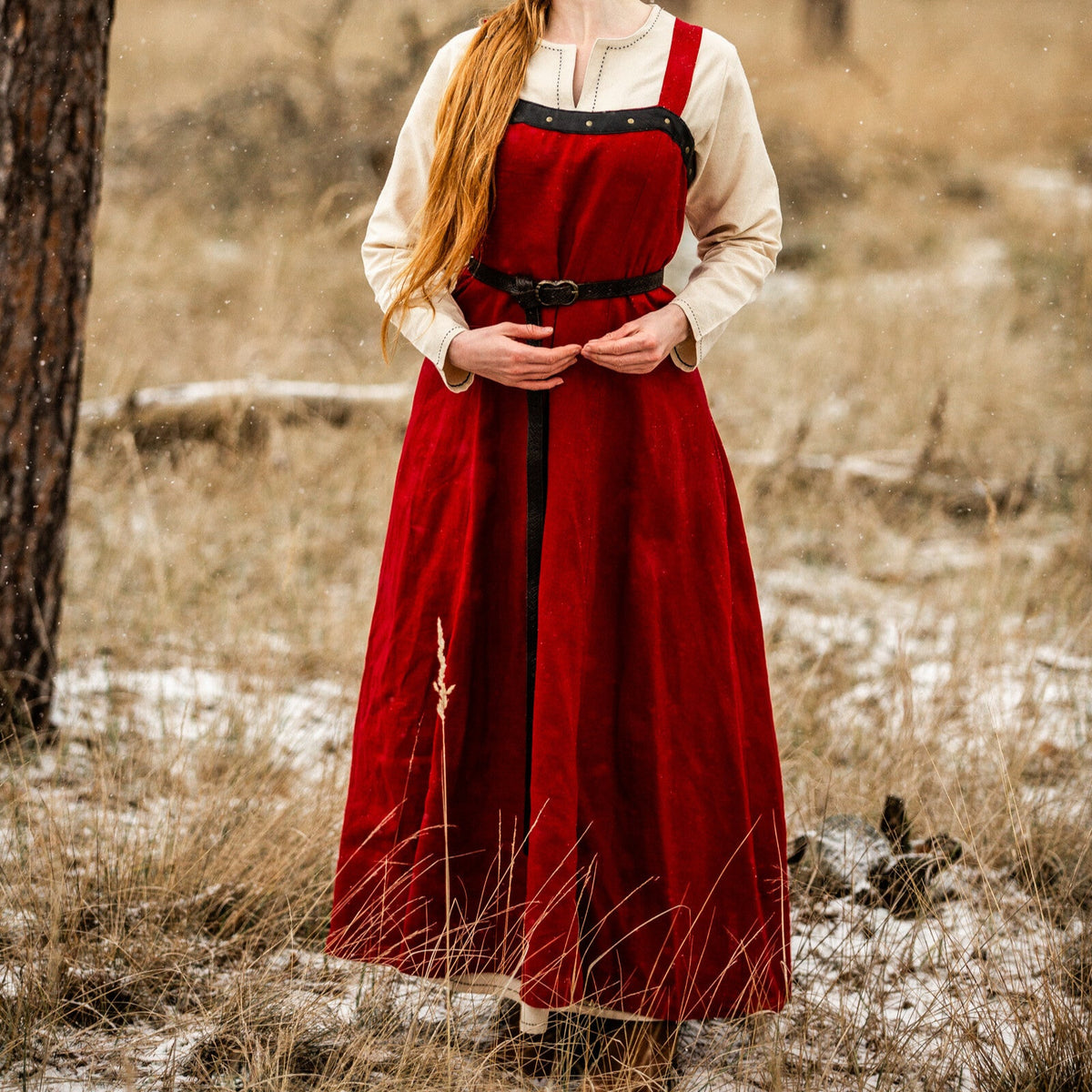 Viking Over Dress in Linen - Red